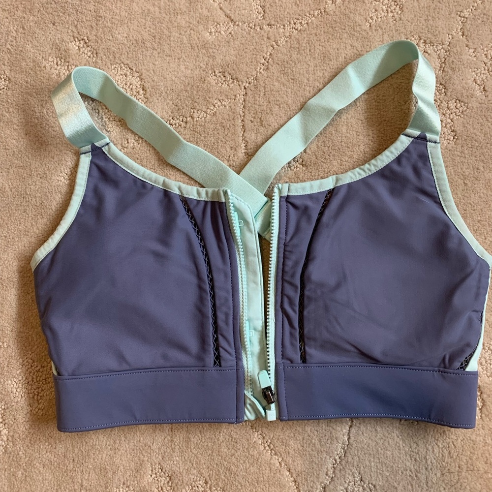Fabletics High Impact Sports Bra S
